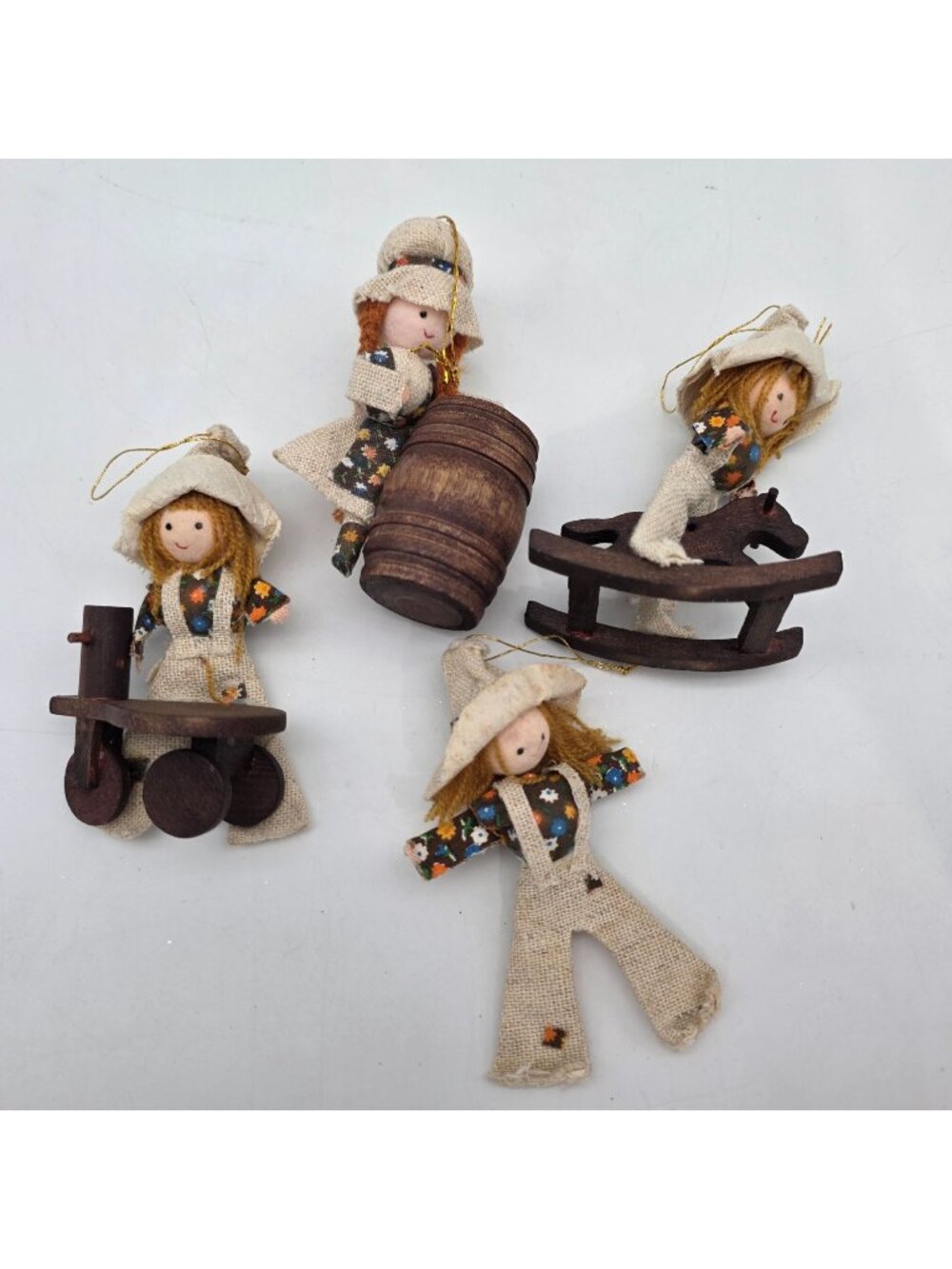 Gibson Handmade Rustic Farmhouse Christmas Ornaments Straw Dolls Wooden 1978
